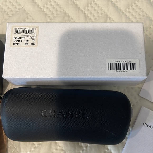 Authentic Chanel Sunglasses (See all pics for details ) - Picture 9 of 10